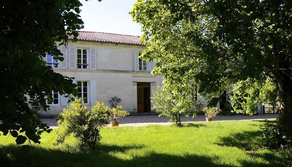 Le Vieux Noyer Bed & Breakfast Saint-Maurice-de-Tavernole Exterior photo